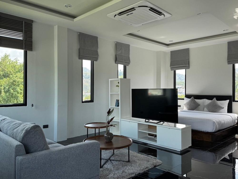 Ice Kamala Beach Hotel Room Type - City Studio