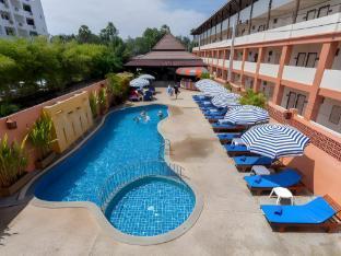 Kata Silver Sand - Tap to explore photos