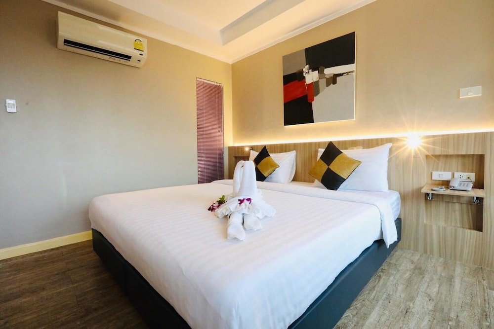 Kata Beach Studio Room Type - Deluxe Mountain View