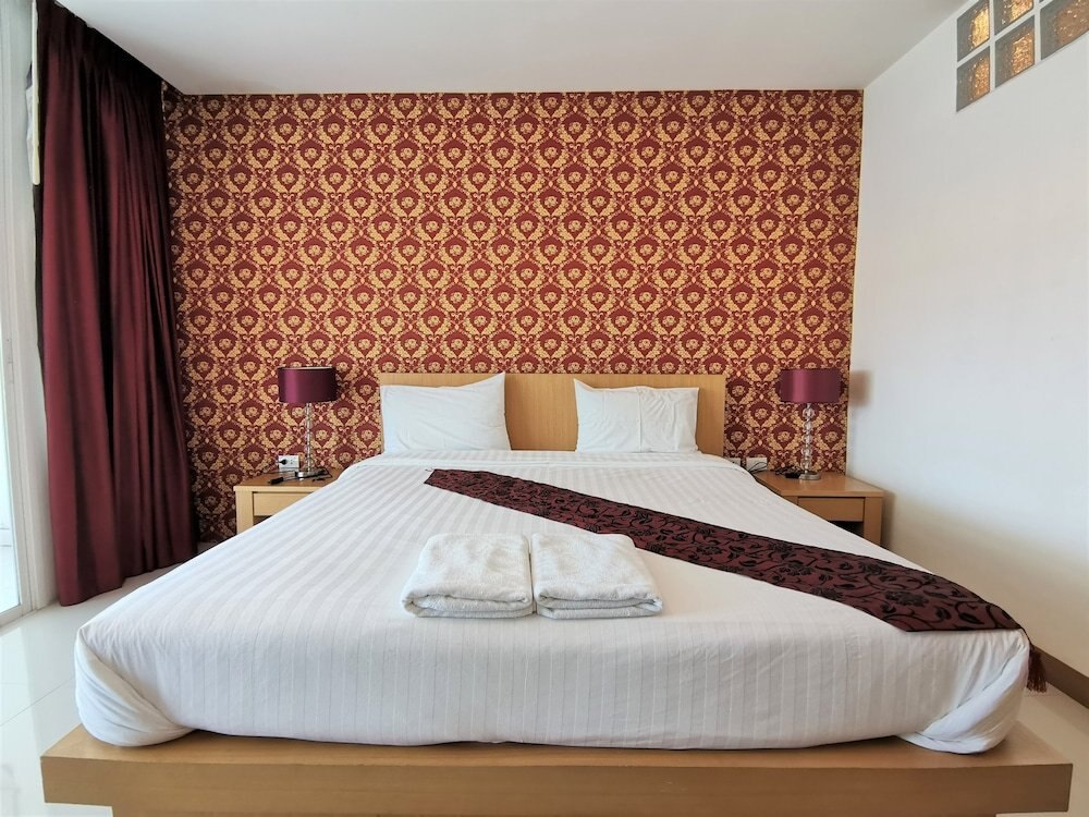 Le Desir Resortel - Tap to explore photos