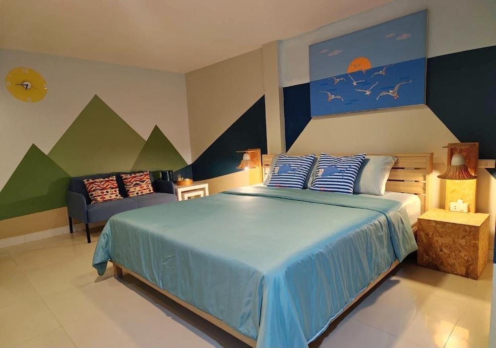 Limburi Hometel Room Type - Room, 1 Queen Bed