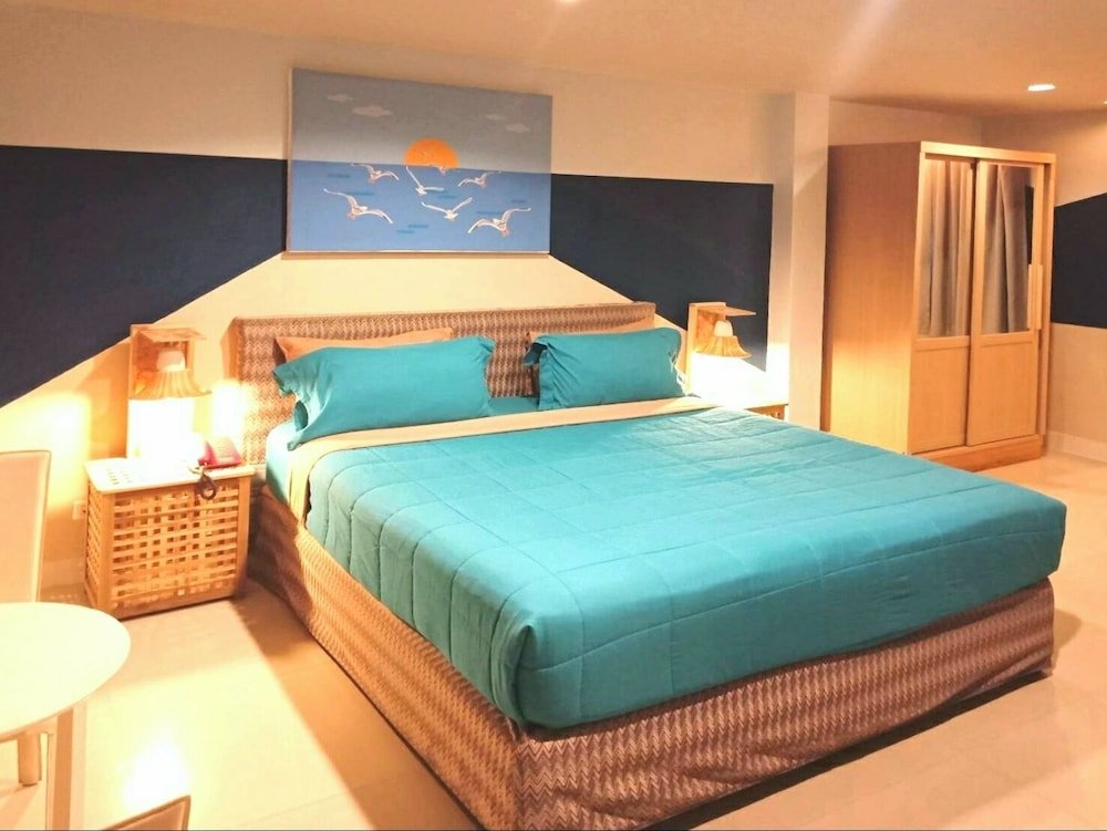 Limburi Hometel Room Type - Room, 1 Queen Bed
