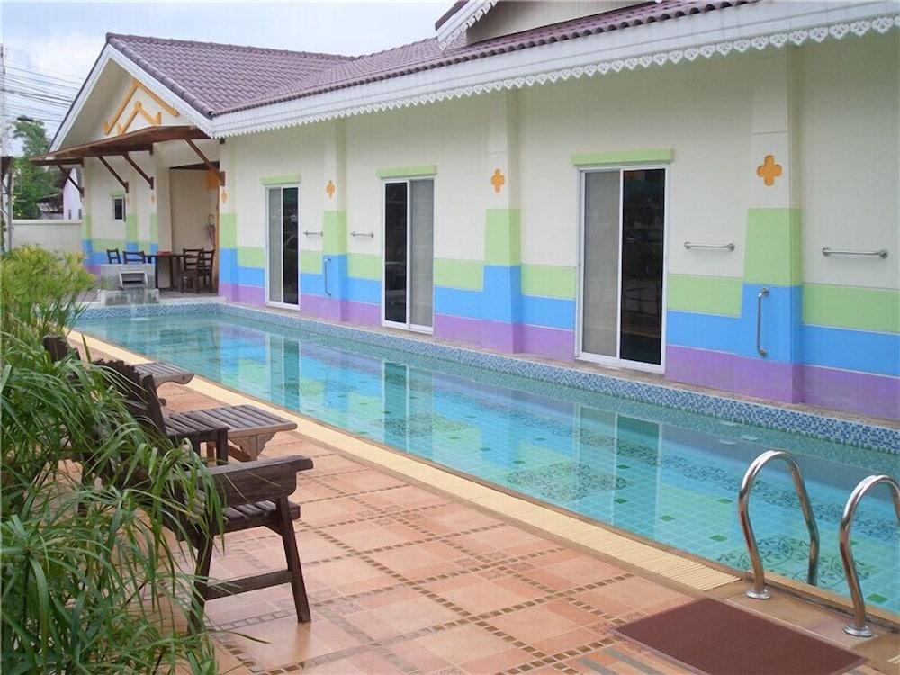 Phuket7-inn Hotel - Tap to explore photos