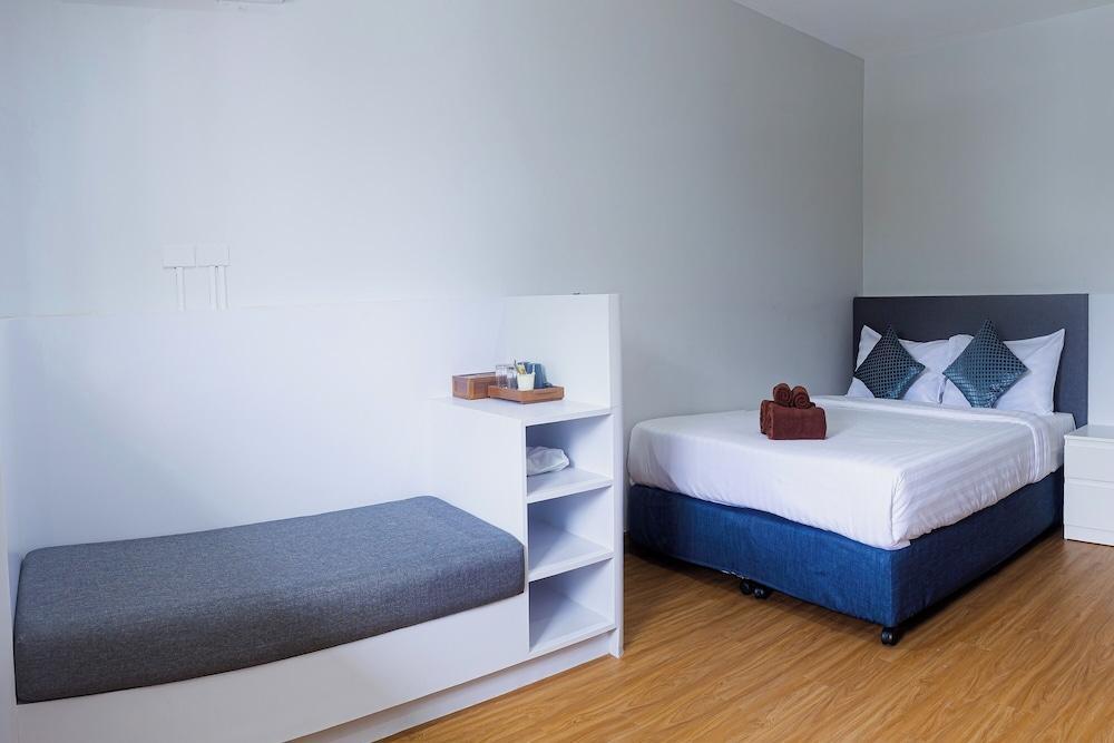 Silla Patong Boutique – Beach Walk Access Room Type - Superior Double Room, Sea View