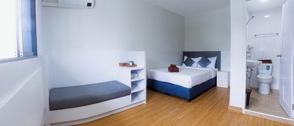 Silla Patong Boutique – Beach Walk Access Room Type - Superior Double Room