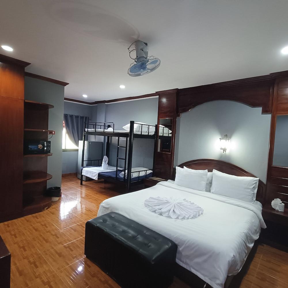 The Guest House Room Type - Junior Triple Room, 1 Bedroom, Kitchenette, Garden Area The Guest House Room Type - Junior Triple Room, 1 Bedroom, Kitchenette, Garden Area
