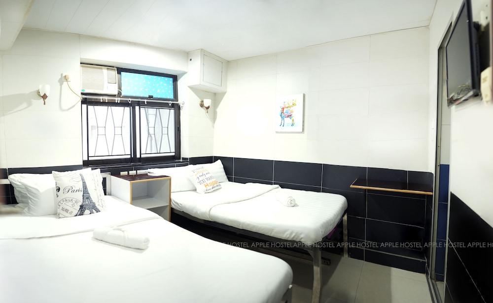 Apple Hostel Room Type - Economy Quadruple Room