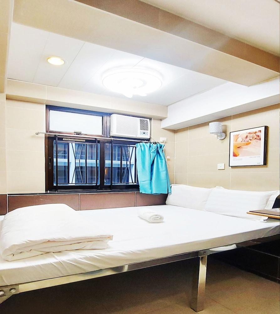 Apple Hostel Room Type - Deluxe Double Room, 1 Double Bed, Ensuite Apple Hostel Room Type - Deluxe Double Room, 1 Double Bed, Ensuite