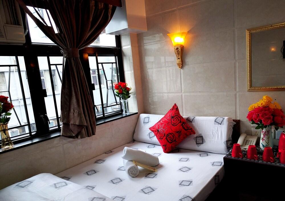 Days Hotel HK - Hostel Room Type - Basic Double Room