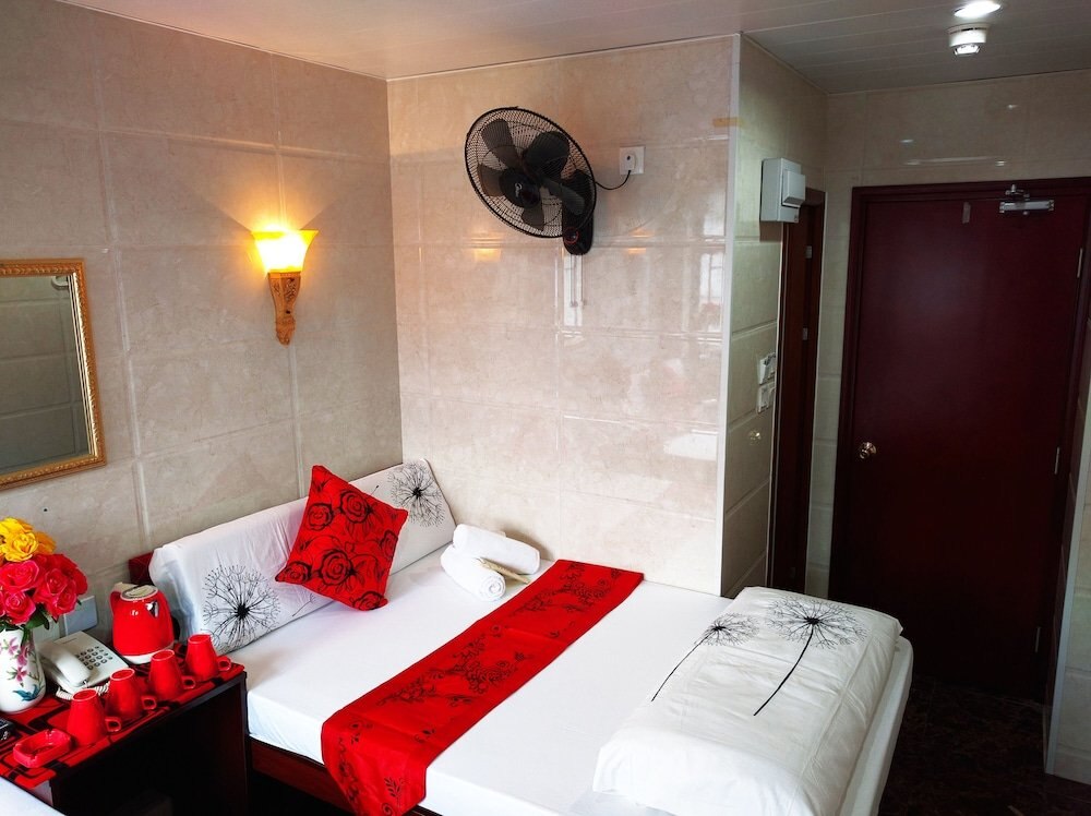 Day and Night Hotel Room Type - Standard Double Room
