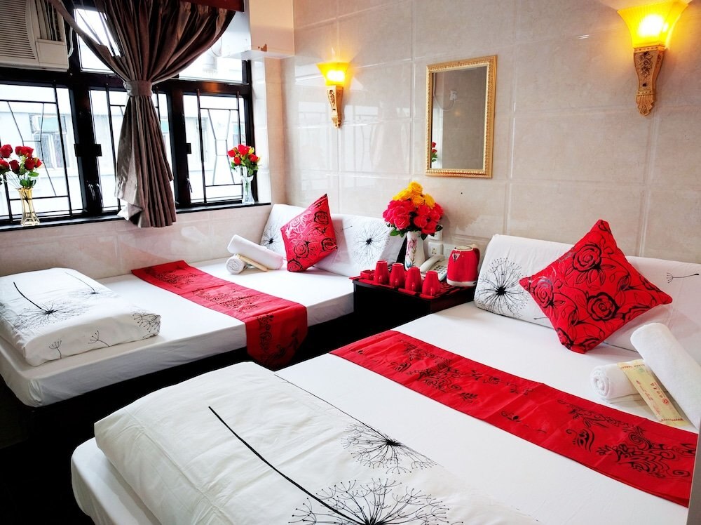 Day and Night Hotel Room Type - FAMILY ROOM