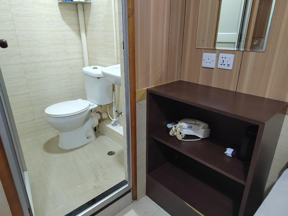Kam Fu Guest House - Tap to explore photos