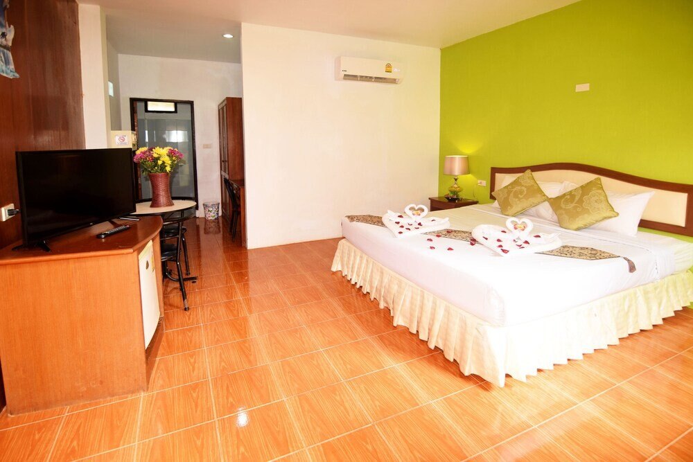 mild garden view resort Room Type - Superior Bungalow, 1 King Bed