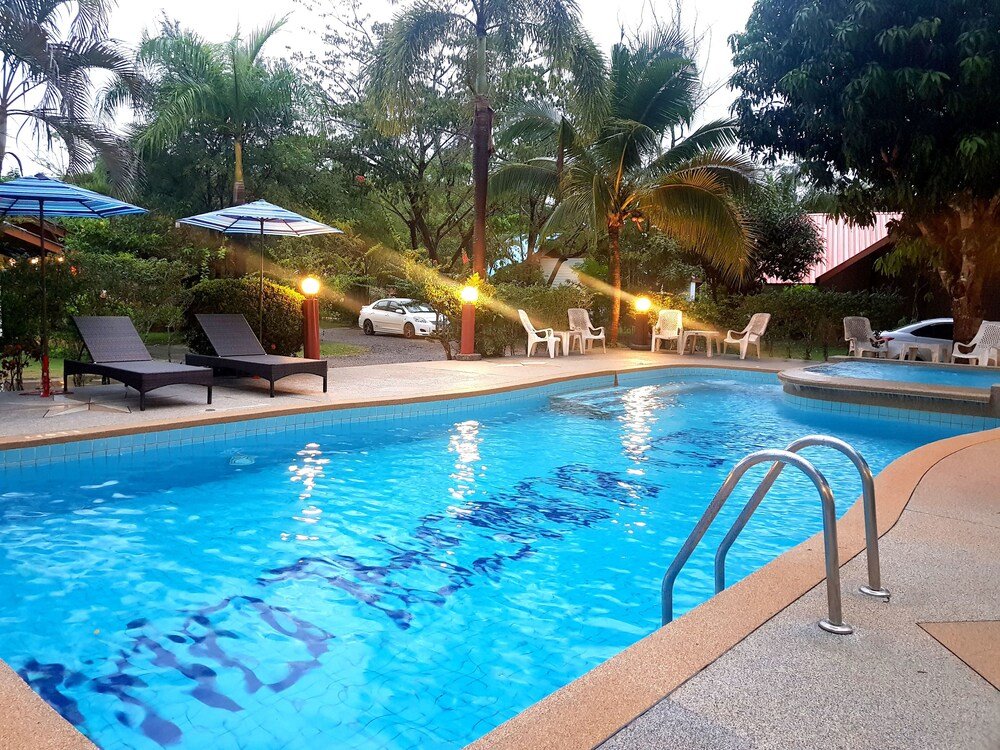 mild garden view resort - Tap to explore photos