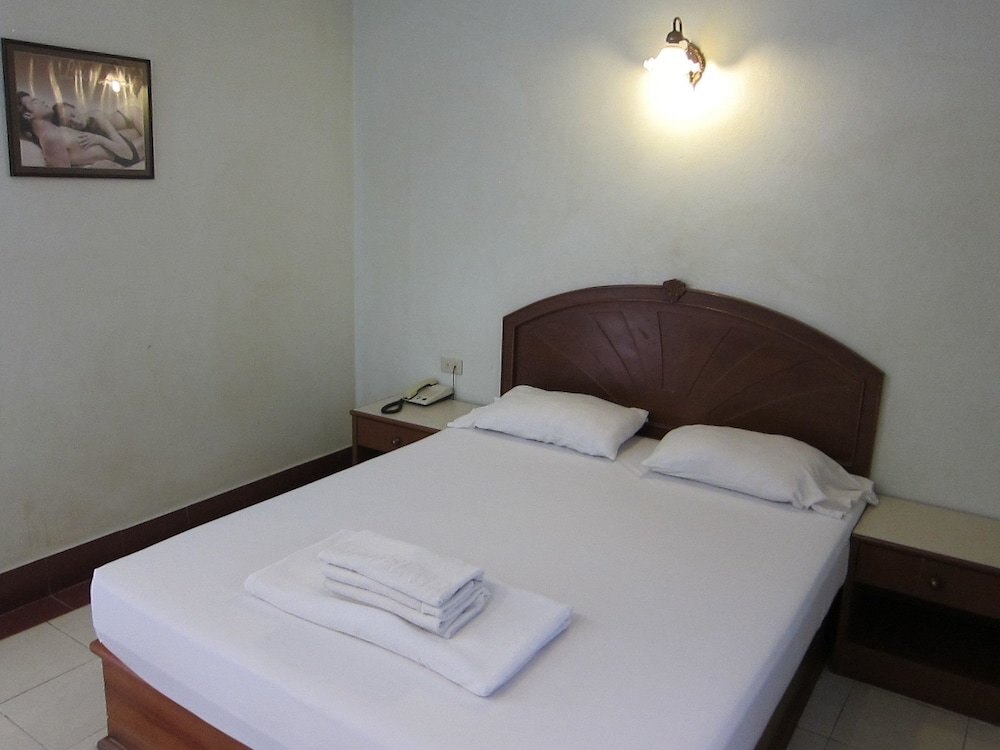 Oasis Resort Room Type - Standard Double Room with Fan