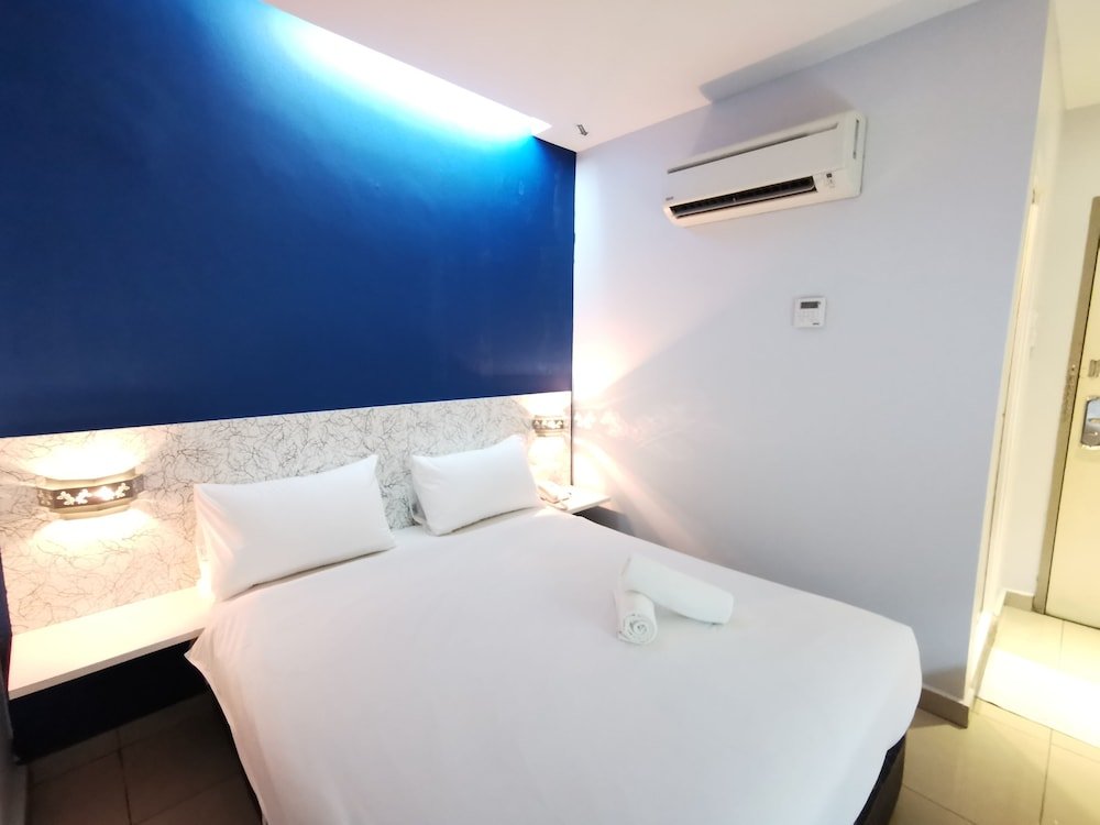 Bluemoon Boutique Hotel - Tap to explore photos