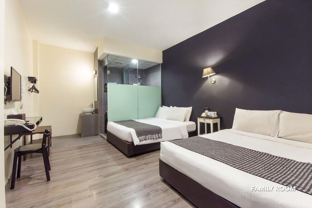 Ceria Hotel Bukit Bintang Room Type - Family Deluxe