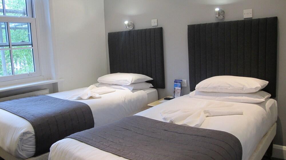 Alhambra Hotel Room Type - Standard Twin Room, Ensuite