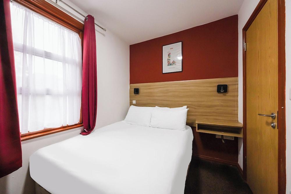 Arinza Hotel, London Ilford Room Type - Standard Double Room