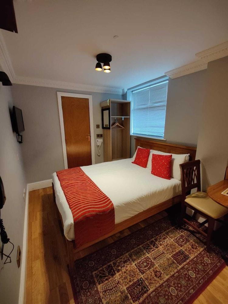 Aspen Apartments Room Type - Junior Studio
