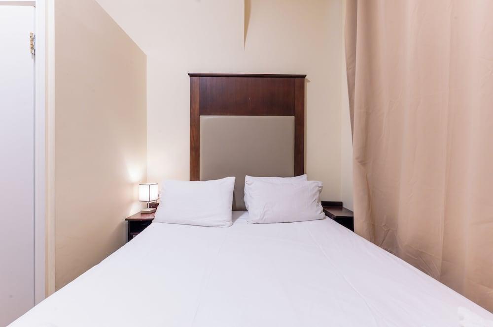 Astoria Hotel Room Type - Double Room, Ensuite