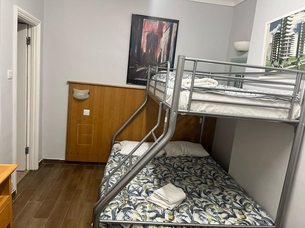 Atlas Studios Room Type - Family Triple Room, 1 Bedroom, Ensuite