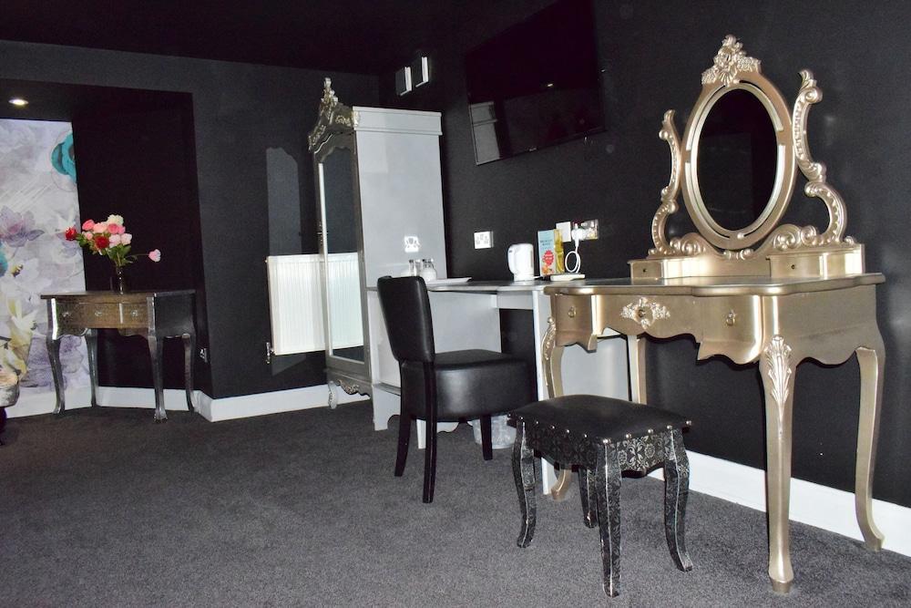 Bridge Park Hotel Room Type - Superior Double Room, 1 King Bed