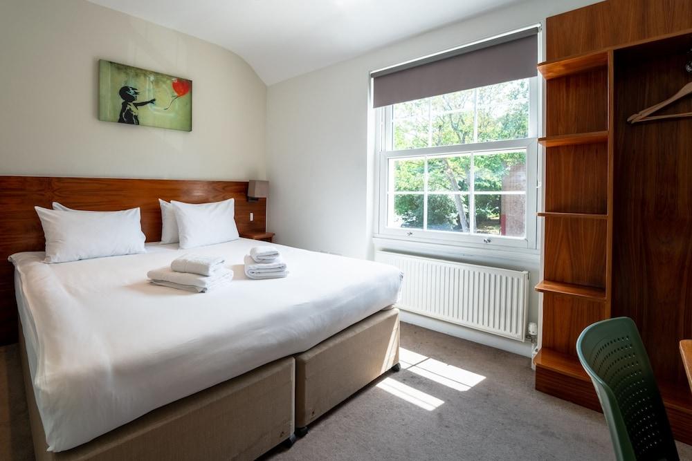 Chelsea Guest House Room Type - Standard Double Room