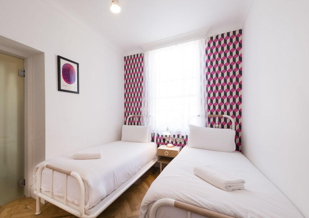 The California - Kings Cross St Pancras, London Room Type - Twin Rooms