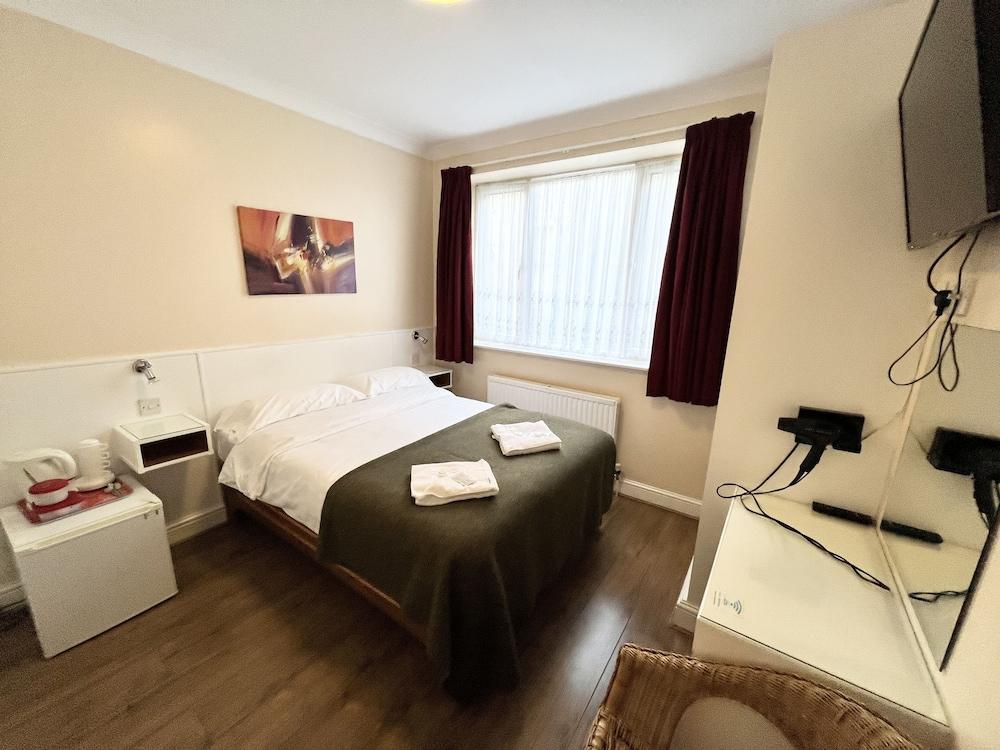 Melbourne House Room Type - Quadruple Room