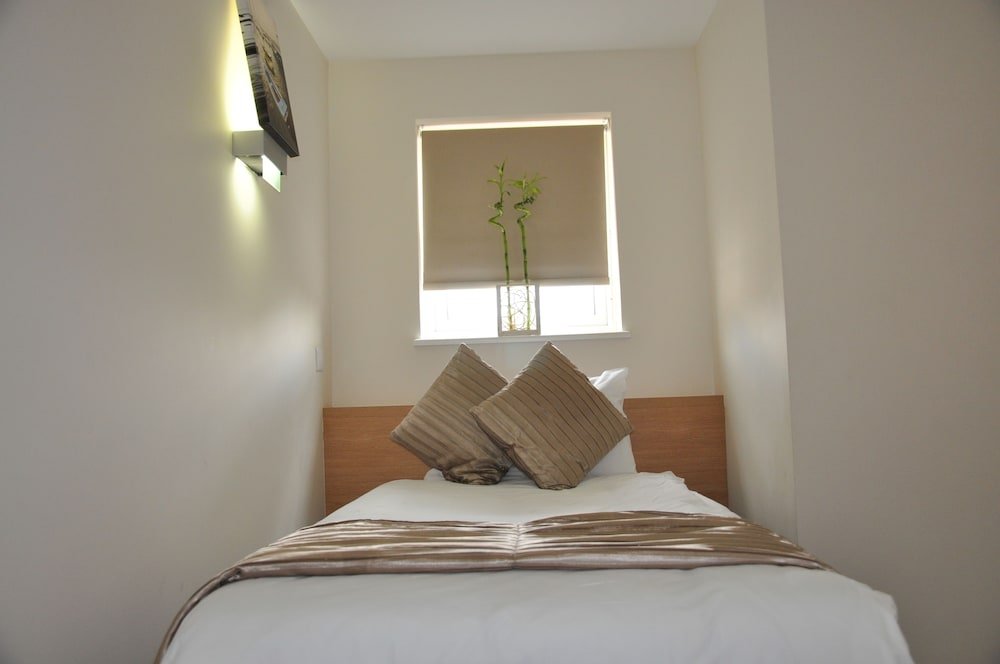 Queens Hotel Room Type - Double Room