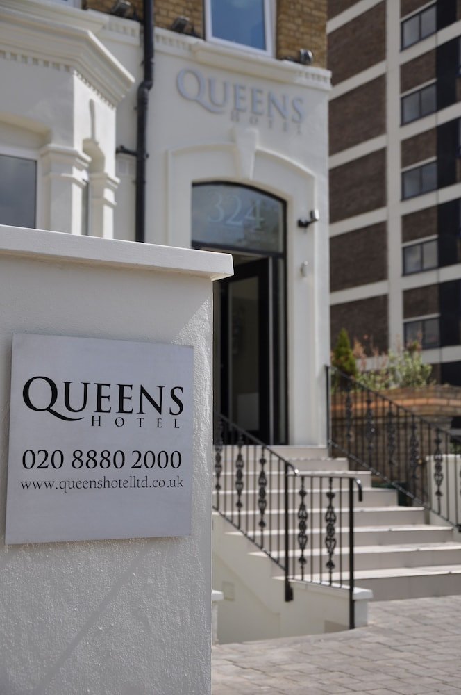 Queens Hotel - Tap to explore photos