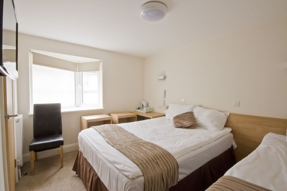 Queens Hotel Room Type - Triple Room