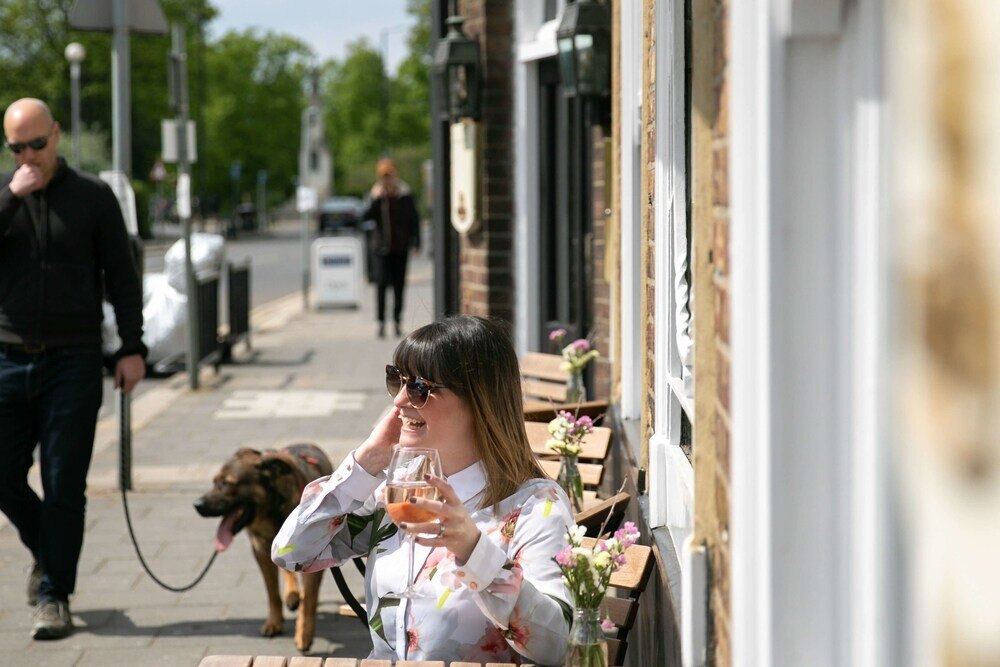The Rose & Crown Wimbledon - Tap to explore photos