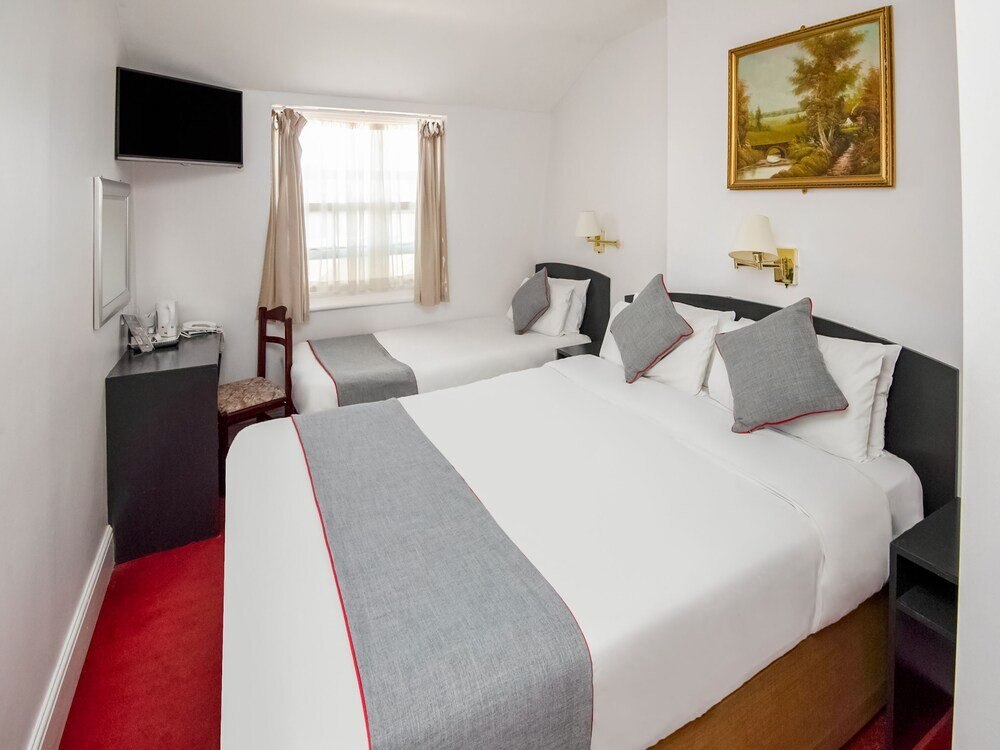 St George Hotel Room Type - Standard Triple Room St George Hotel Room Type - Standard Triple Room