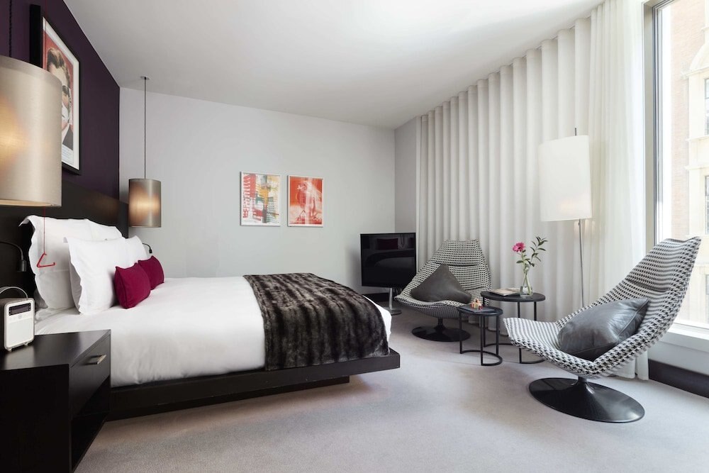 South Place Hotel Room Type - Luxury Room