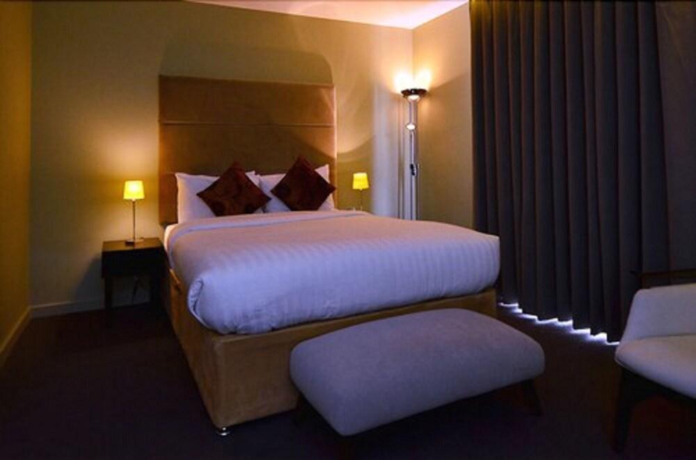 Axiom Park Hotel Room Type - Standard Studio