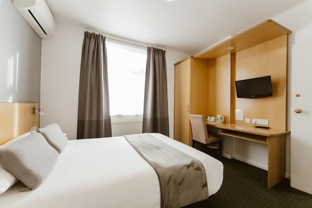 Star Hotel Room Type - Double Room