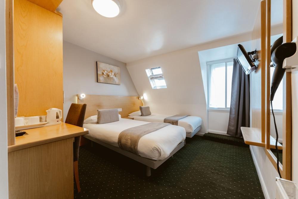 Star Hotel Room Type - Twin Room