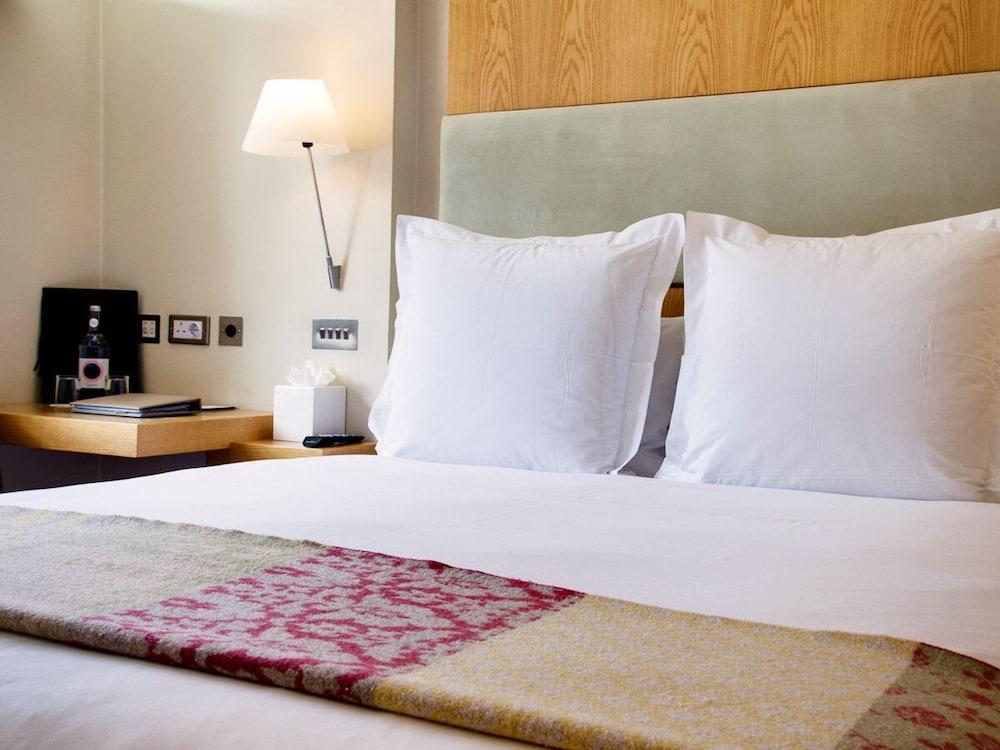 Sydney House Chelsea Room Type - Deluxe Double Room