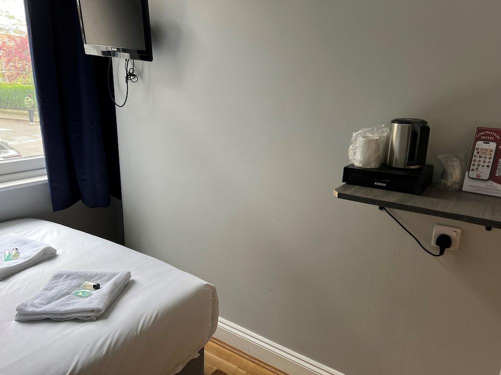 Coronation Hotel Room Type - Standard Double Room