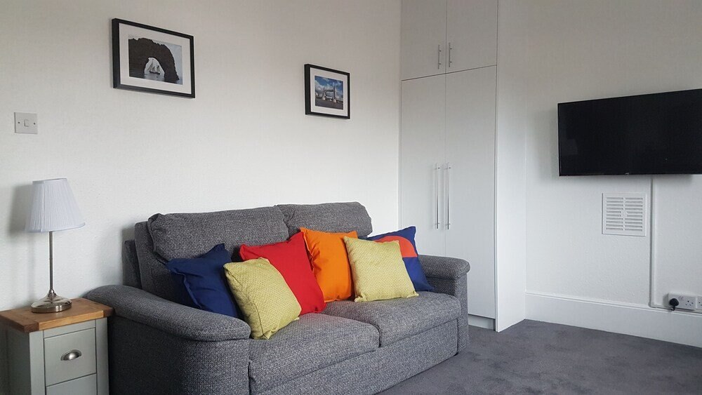 Gateway Hotel Room Type - Basic Apartment, Ensuite (Apartment) Gateway Hotel Room Type - Basic Apartment, Ensuite (Apartment)