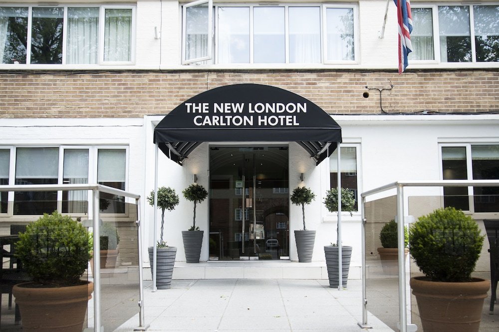 The New London Carlton Hotel & Service Apartments - Tap to explore photos