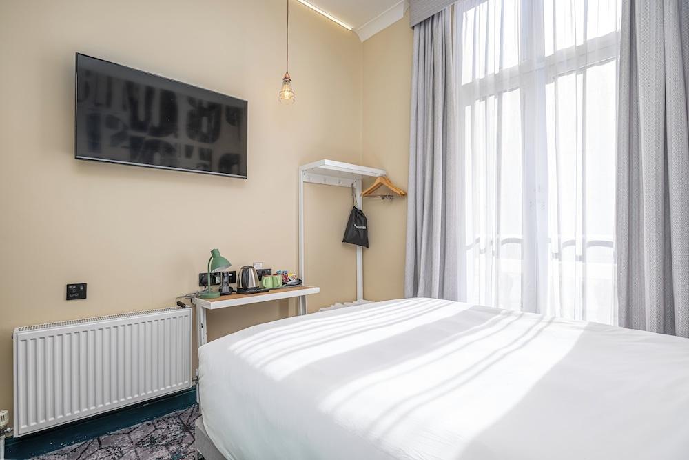 Garner Hotel London Victoria by IHG Room Type - Room, 1 Double Bed (Cosy)
