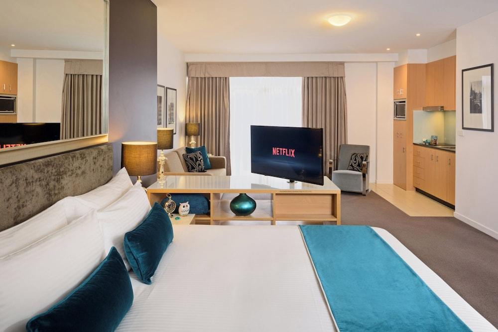 Treasury on Collins Room Type - Heritage King Suite