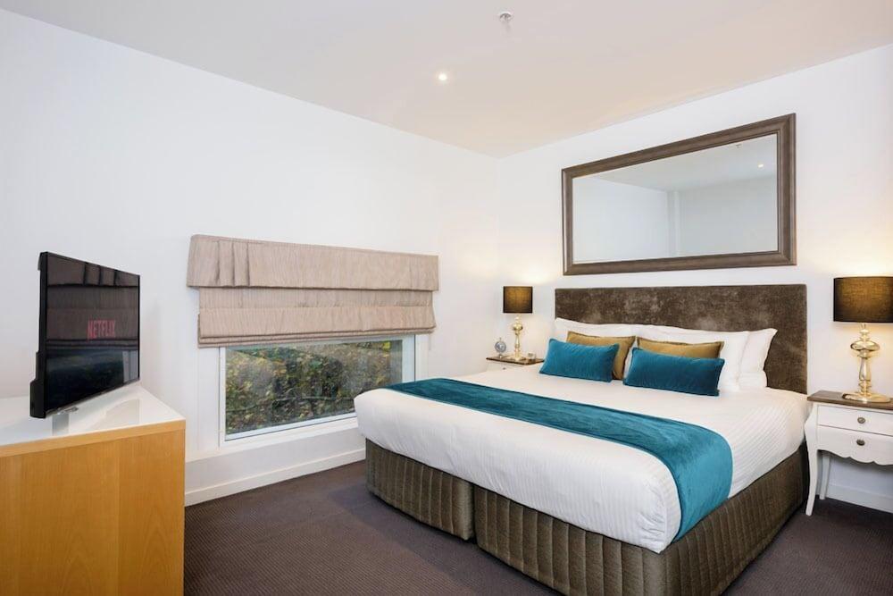 Treasury on Collins Room Type - Heritage King Two Bedroom Apartment