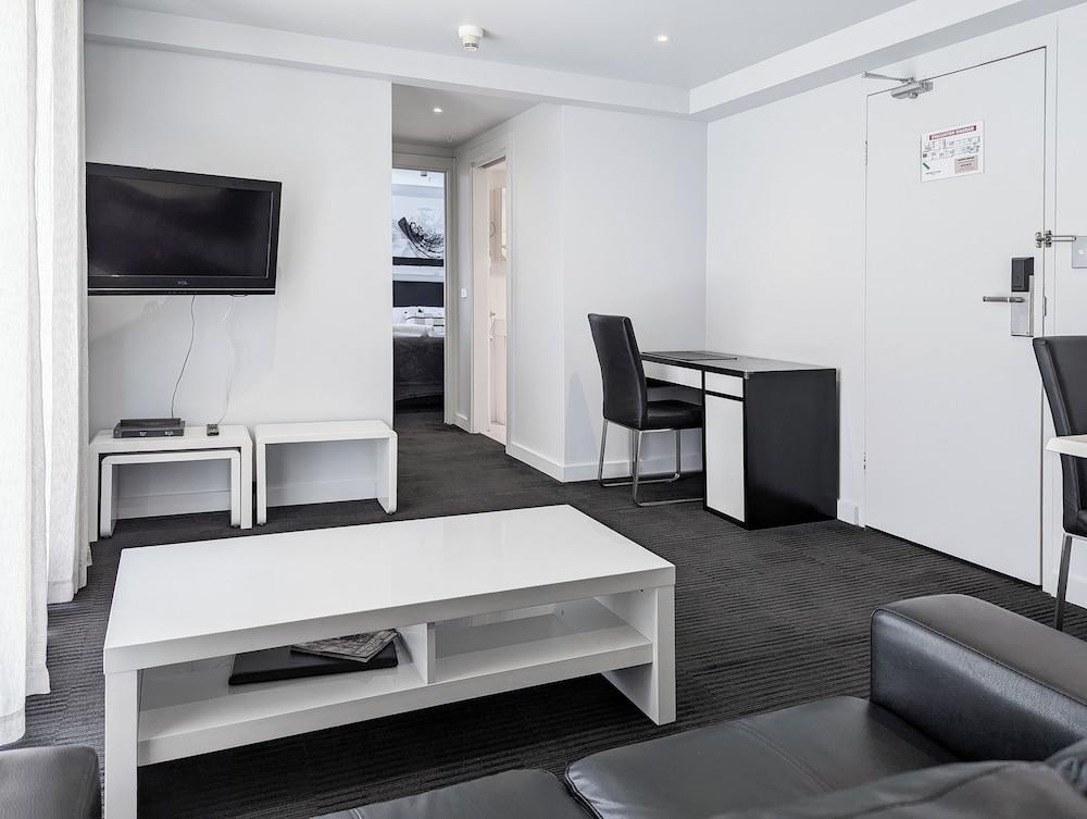 Apartments on Chapman Room Type - One-Bedroom Apartment