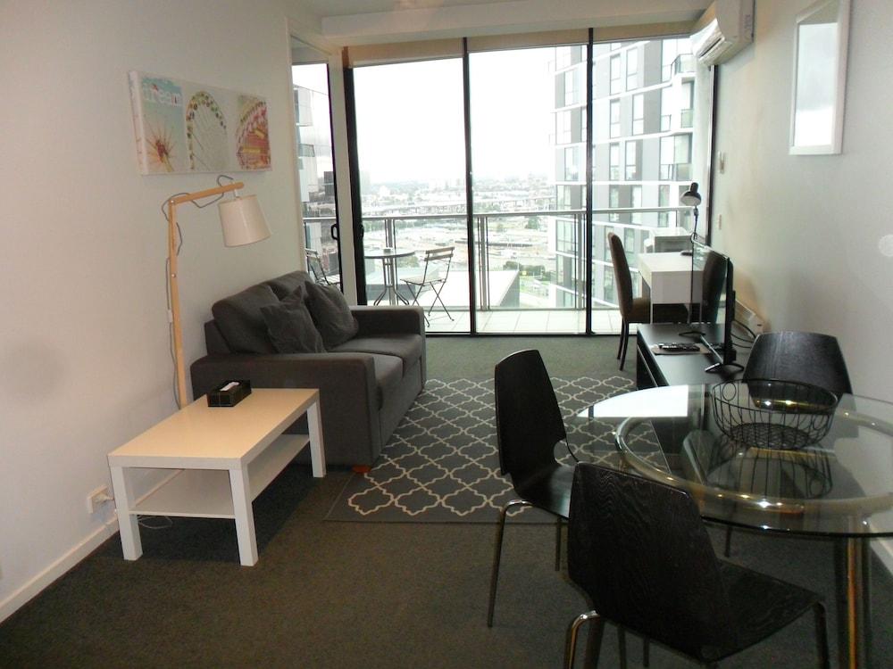 AKOM AT Docklands Room Type - Executive One Bedroom One Bathroom Apartment with Balcony AKOM AT Docklands Room Type - Executive One Bedroom One Bathroom Apartment with Balcony