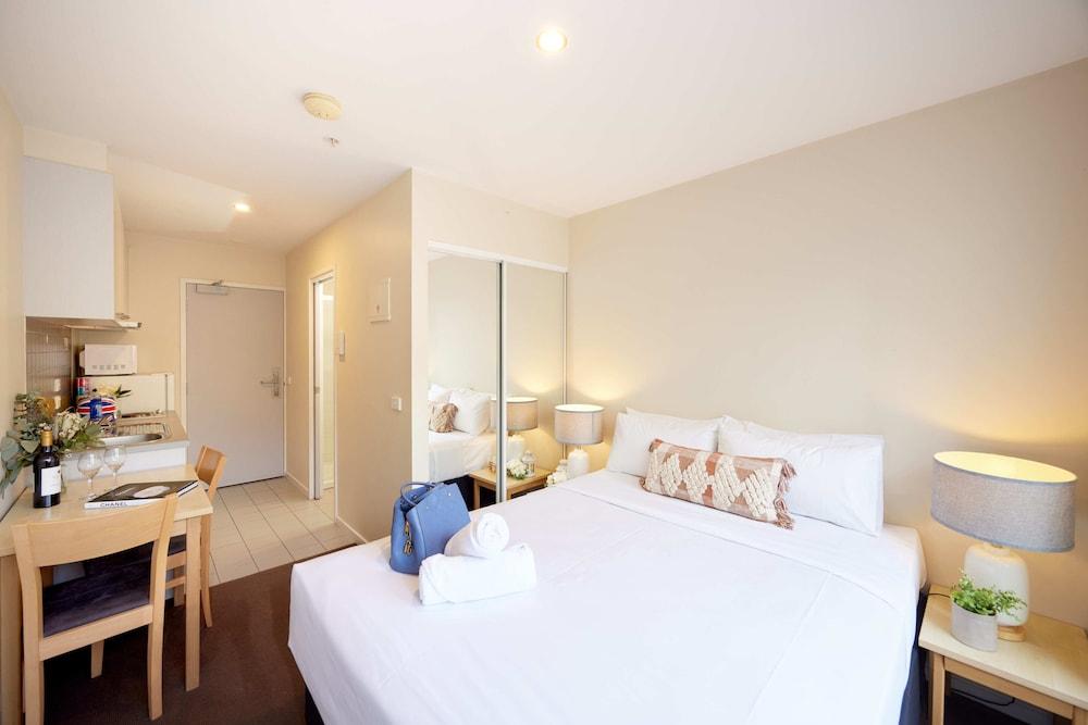 Arrow On Swanston Room Type - Studio Apartment