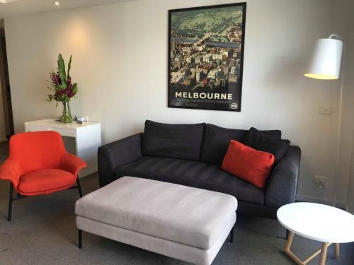 Caroline Serviced Apartments Brighton - Tap to explore photos